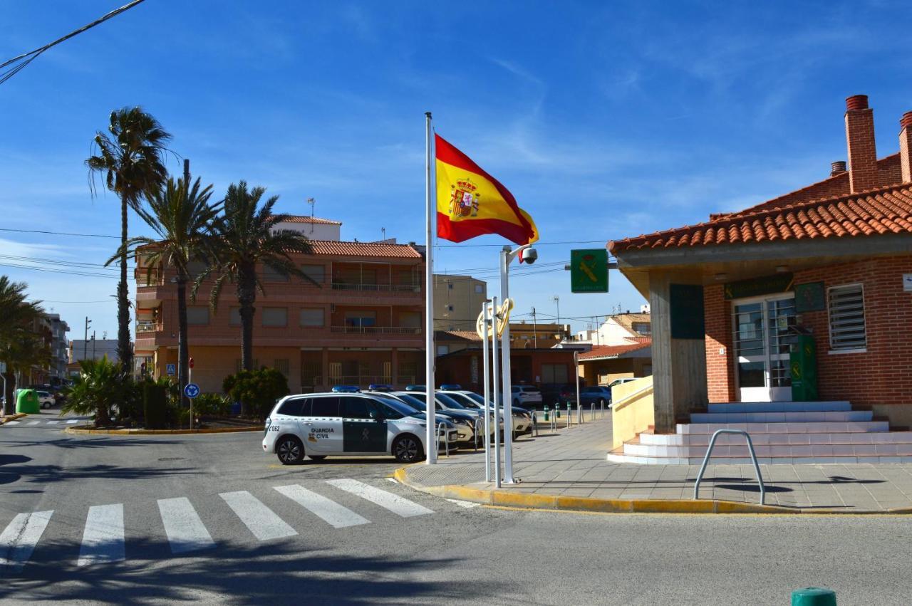 Comfortable Apartment In Torre De La Horadada Exterior photo